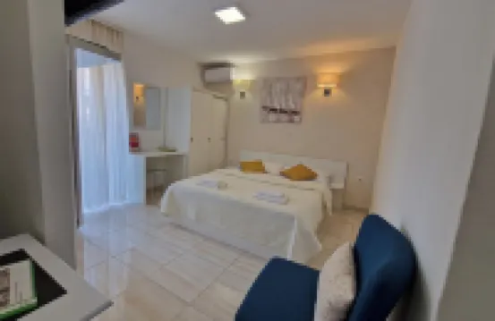 Apartmani Studio Sleeps 2 -Parking -Private Garden