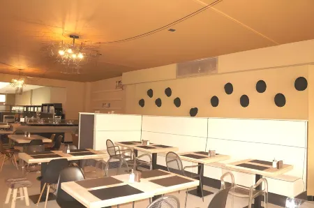 Escale Hotel Отели рядом с достопримечательностью «Парк режьёналь де ла Пед»