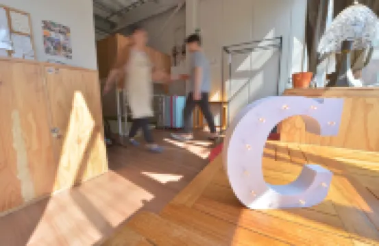 奇魯魯咖啡廳&青年旅館