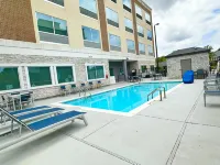 Holiday Inn Express & Suites CANTON by IHG - Pools
