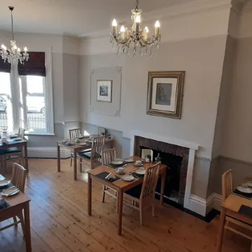 Brooke House Отели в г. Шанклин
