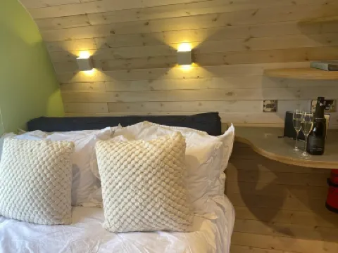 Highland Gateway Glamping & Caravanning Hotels in 