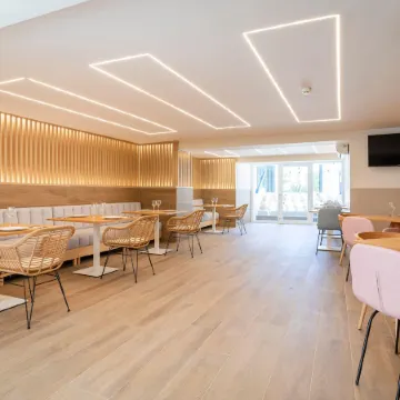Halley Hotel & Apartments Affiliated by Meliá