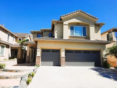 Spacious 4Br Home • 2 King Beds • Quiet Gated Community • 30+ Day Stay Hotels near Laguna Niguel Regional Park