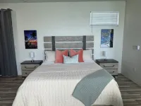 Sunset Hideaway Suite - Oceanview/central to Cruz Bay Hotels in 