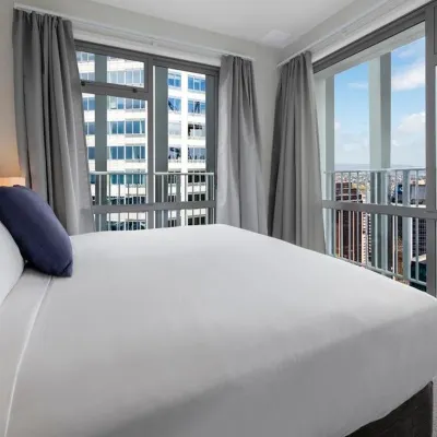 Auckland Harbour Suites Hoteles cerca de Vector Arena