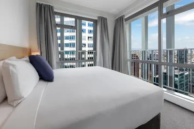 Auckland Harbour Suites Hotels in Auckland