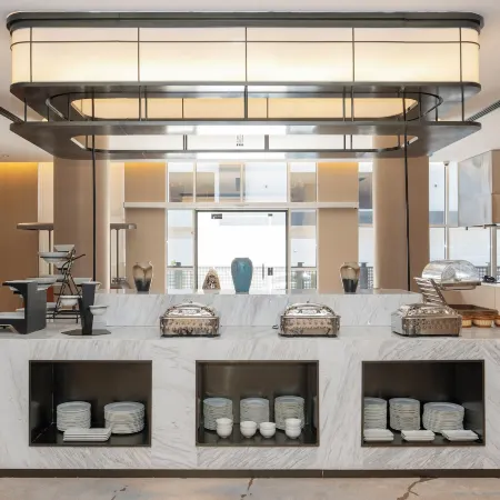 Rosa Grand Hotel Granada Отели рядом с достопримечательностью «Торговый центр Granada Center Riyadh»