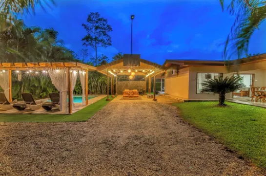 Casa Heliconias la Fortuna Private Pool
