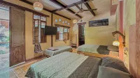 Casa del Tunel Lodge in Getsemani - 3-Star