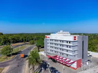 Ibis Manaus Aeroporto Hotel a 