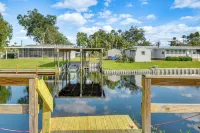 Riverside Retreat w/ Boat Dock in Sunny Astor! - Wifi