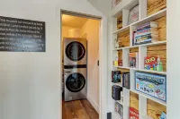 Luxurious Downtown Murphy Vacation Rental Loft! - Parking