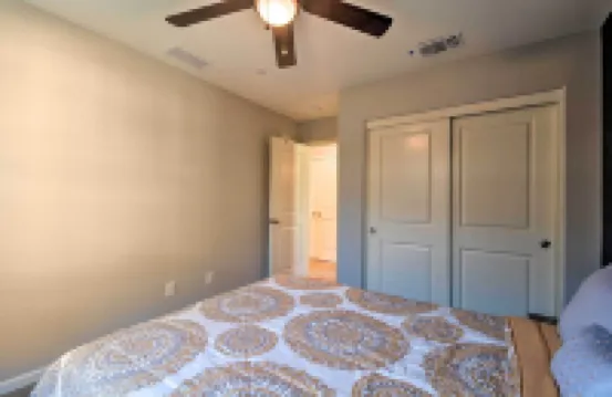 Family-Friendly Retreat 4 Mi to City Center!