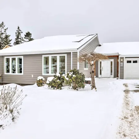 Anacortes Home w/ Views of Puget Sound