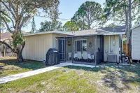 3 Mi to Barefoot Beach! Haven w/ Pet-friendly Yard - Homestays