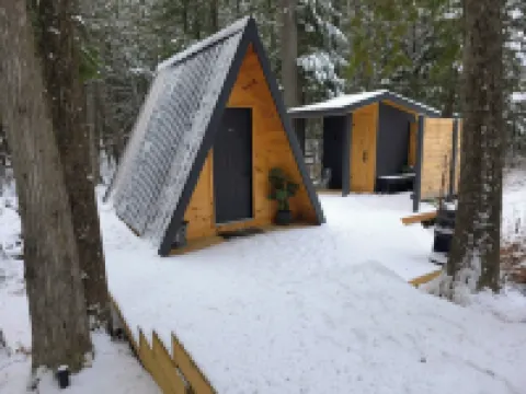 Private Cabin with Hot Tub, Sauna & A-Frame Bunkie – Sleeps 6