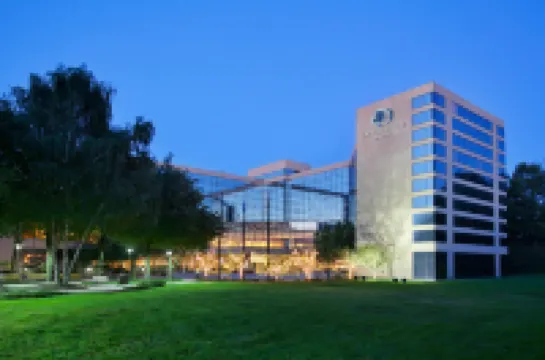 DoubleTree by Hilton Stamford โรงแรมใน