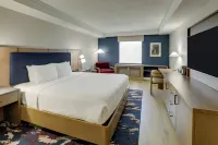 The Atrium Hotel on Third