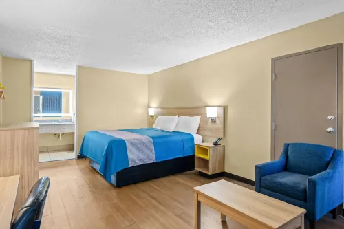 Days Inn by Wyndham Lafayette Near Lafayette Airport Hotels in Broussard