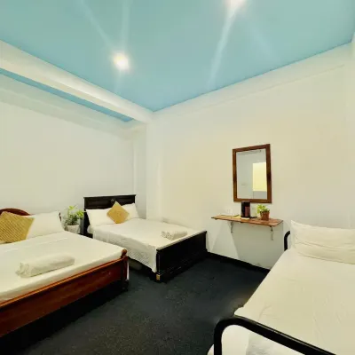 Sea Breeze Guest House Negombo Hotels near Negombo Little Beach (Sailing Ships)