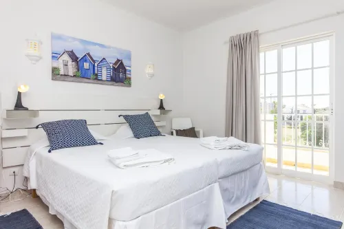 Q 04 - Bedroom 4 in Casa do Topo Guesthouse - 3 ดาว