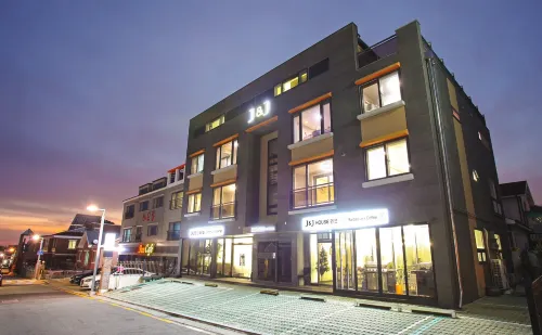 Busan J and J House Pension - Penginapan