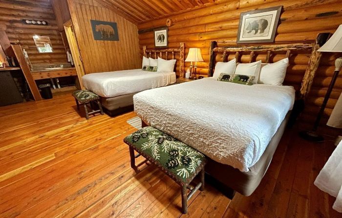 Riverfront Motel & Cabins