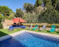 Serene Villa With Yard in Lloret de Mar - Villas