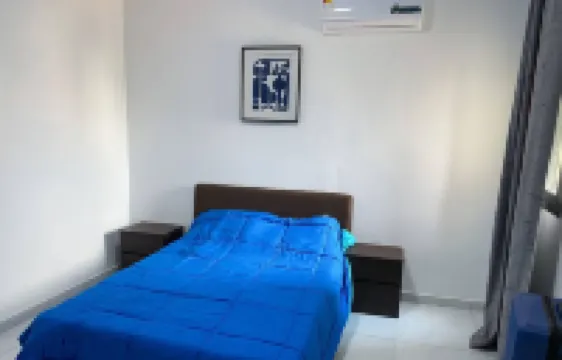 Elegant 2-bedroom Apartment in Chic Abidjan Neighborhood