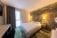 Hôtel Pont Rouge , Carcassonne