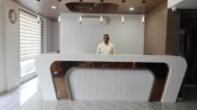 White Panda Hotels Shree Radhe