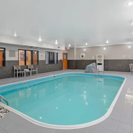 Country Inn & Suites by Radisson, Fairview Heights, IL