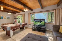 Otter Chalet On Fish Lake 4 Bedroom Home by NW Comfy Cabins by RedAwning - Alppimaja