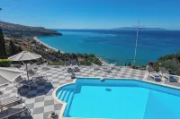 Garbis Villas & Apartments - Meerblick