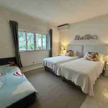 Spacious South Facing Apartment - Private Pool Terrace WiFi AirCon Rooms