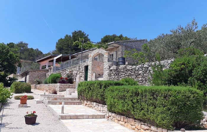 House Isabella
