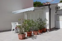 Apartments Gojka - parking