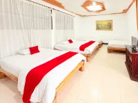RedDoorz Near Jawa Timur Park 1