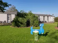 Holiday Home for 8 near Seaside Resort of Oostkapelle-Vrouwenpolder Hotels in Serooskerke