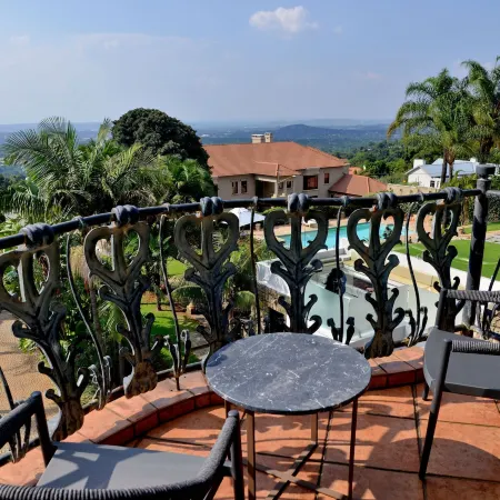 Apogee Boutique Hotel & Spa