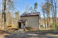 Lake Keowee Family Retreat w/ Private Dock - 3-Star