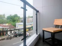 UpCity Express Hotel Semarang by Pillow Hotels in Banyumanik