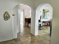 Sea Song 3 Bdrm Beachfront house on Marley Beach with great beach and sea views. Hotels in Warwick