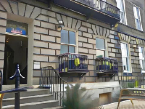 アデルフィ ホテル リース周辺のホテル