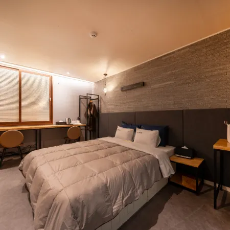 Daejeon Yongjeon Hotel Seattle Отели рядом с достопримечательностью «Скайпарк в Тэдоне»