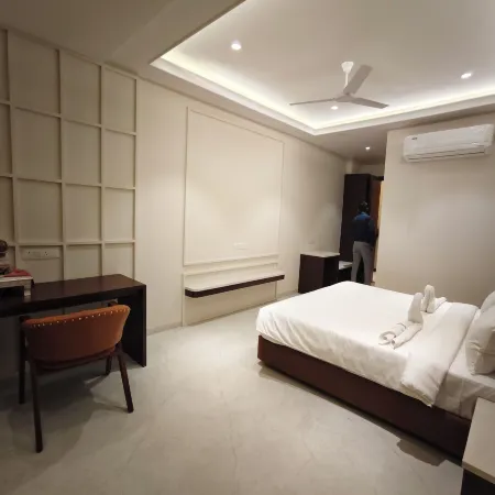 Aceotel Premier Srinivasa, Ujjain