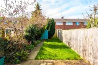Stunning Home Perfect for Groups Free Parking - balcony