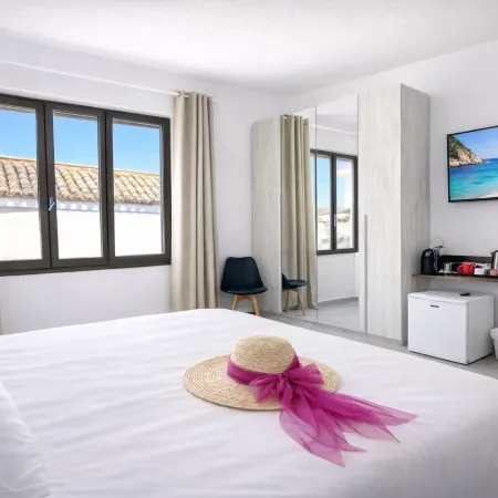 Bonora Suites