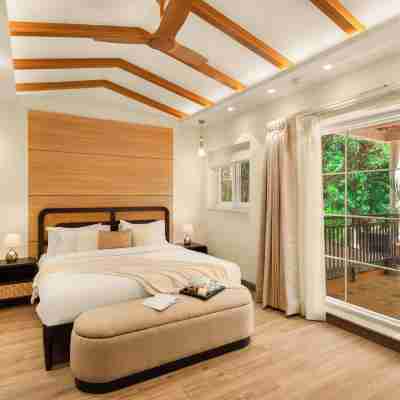 ELIVAAS Varsha Greens 4 BHK with Pool Rooms